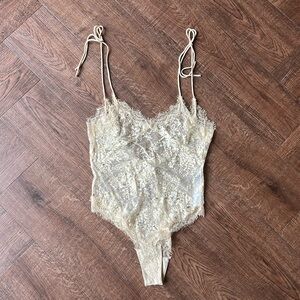 Zara Lace Bodysuit Cream Sz M